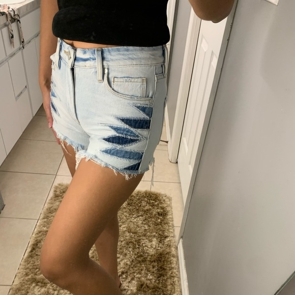 Denim Short Shorts - Picture 2 of 5